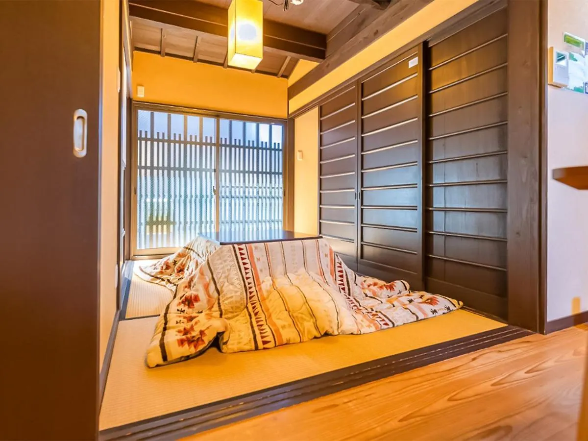 慶有魚-二条城 Villa Kyoto Japan